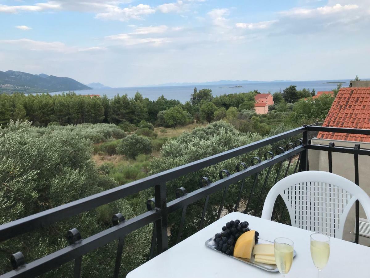 Villa Charlotte Оребич Экстерьер фото
